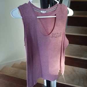 Eyeohadow Pink "Give me a break" Tshirt